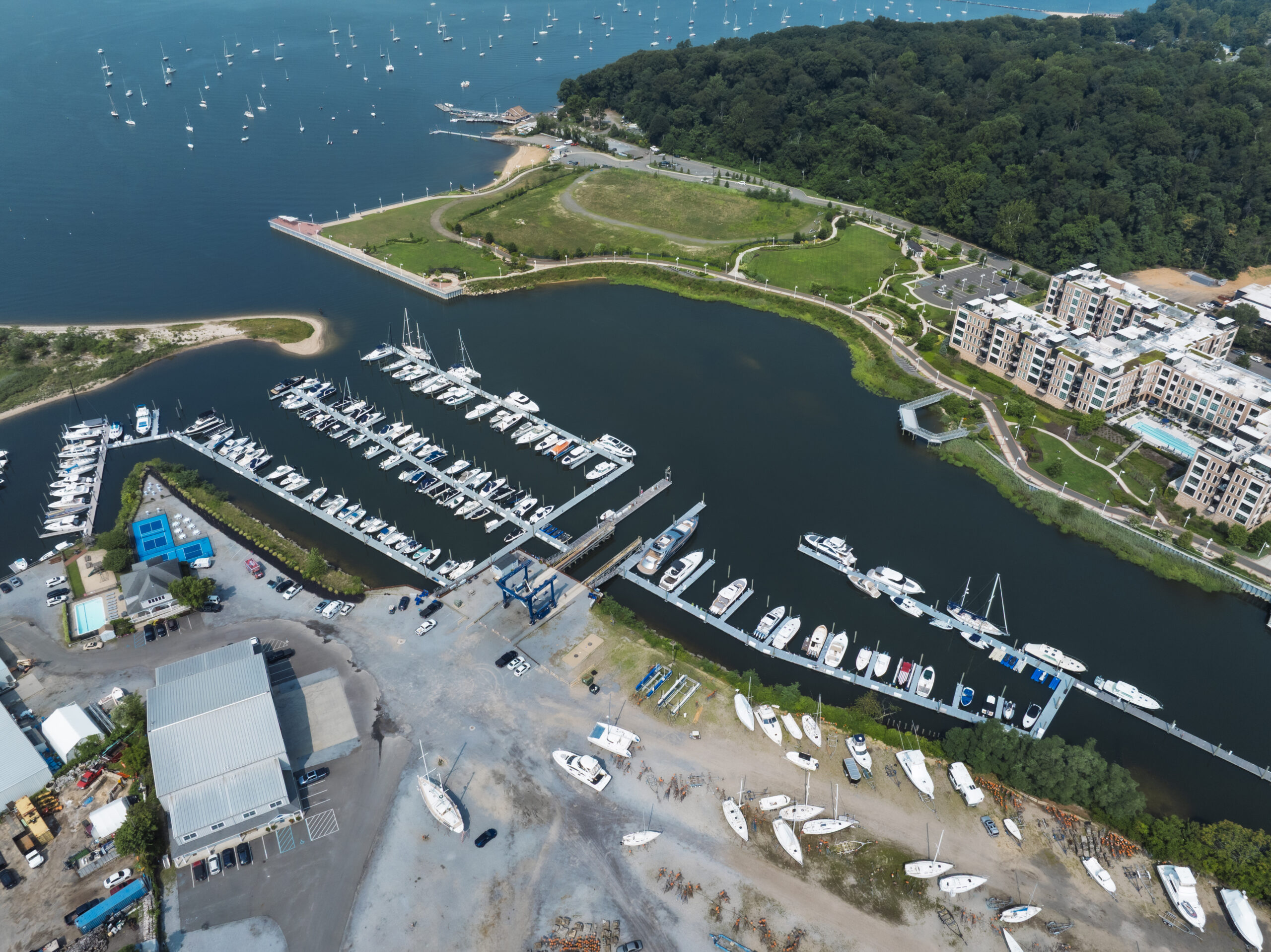 Safe Harbor Marina Glen Cove