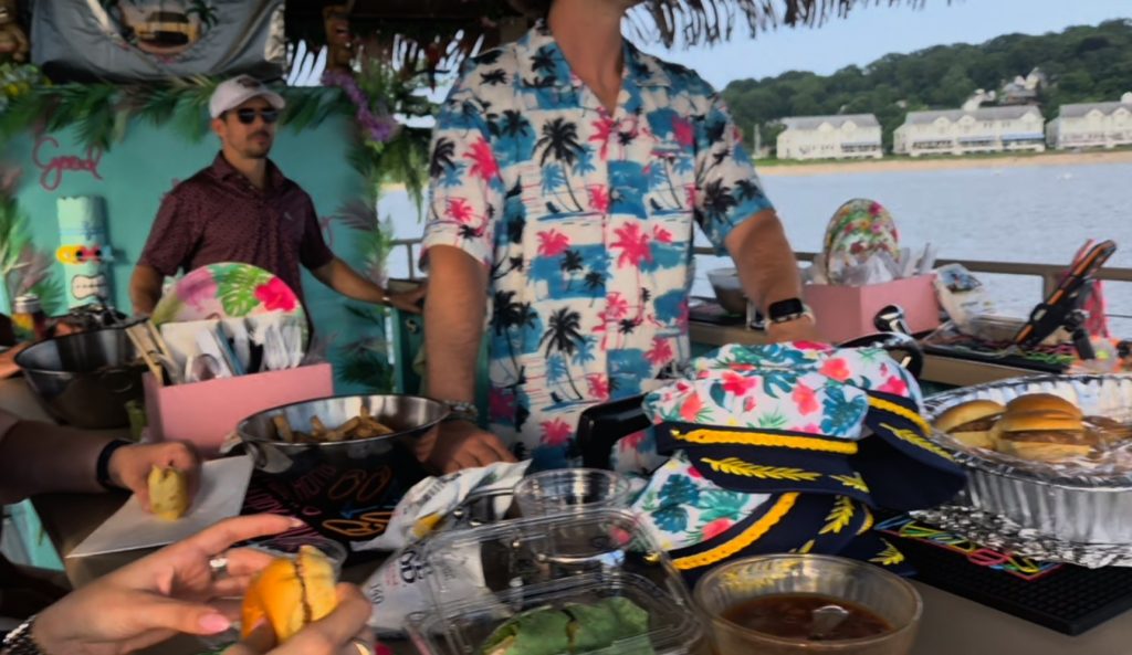 Port Tiki Glen Cove